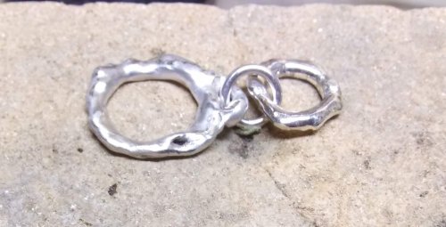 Judy Larson's Argentium Silver Scrap Chain - , Contemporary Wire Jewelry, Making Chain, Chain Making , Butane Torch, Soldering, Solder, Argentium silver scrap chain